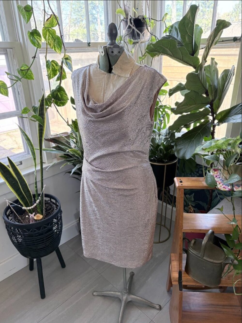 Scarlett Silver Metallic Knee-Length Dress